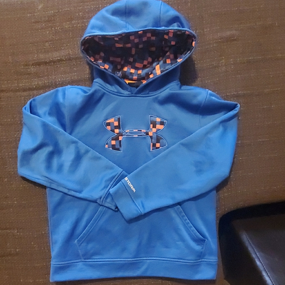 Under Armour hoodie youth large